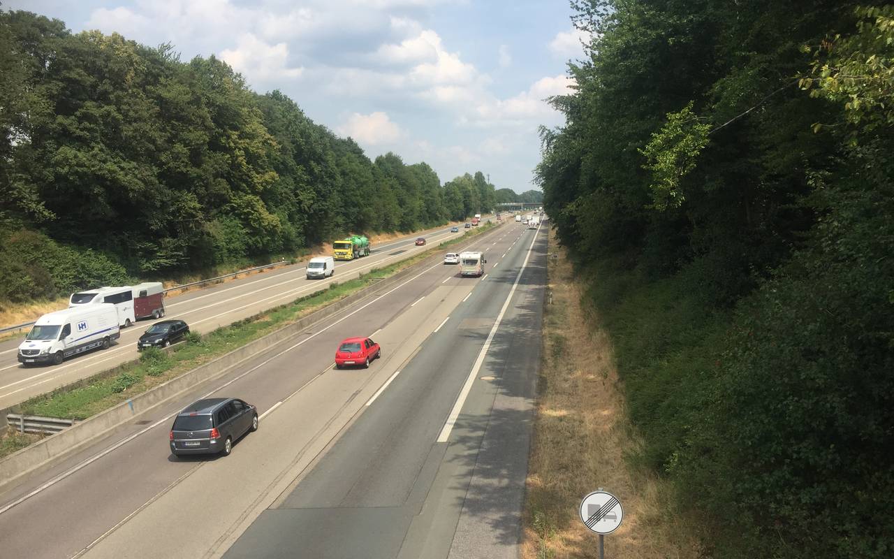 A1, Autobahn, Rastplatz, Fester Weg, Steinbüchel, Autos, Straßen, Straßen NRW