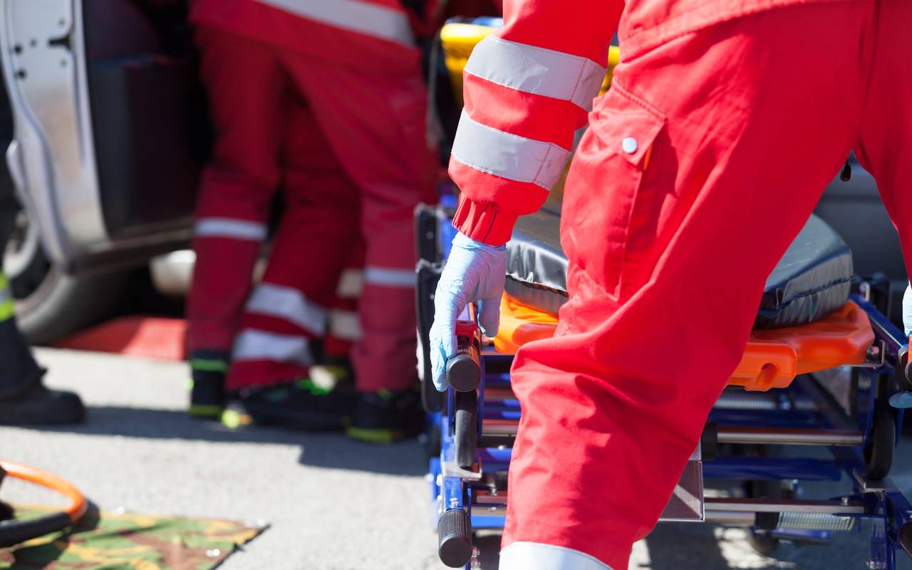 Krankenwagen, Notarzt, Blaulicht, Rettungskräfte