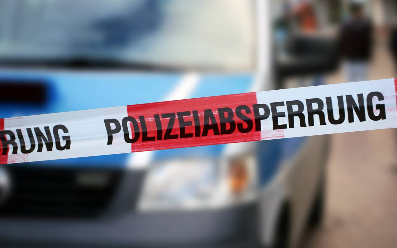 Polizei, Blaulicht, Polizeiwagen, Absperrung