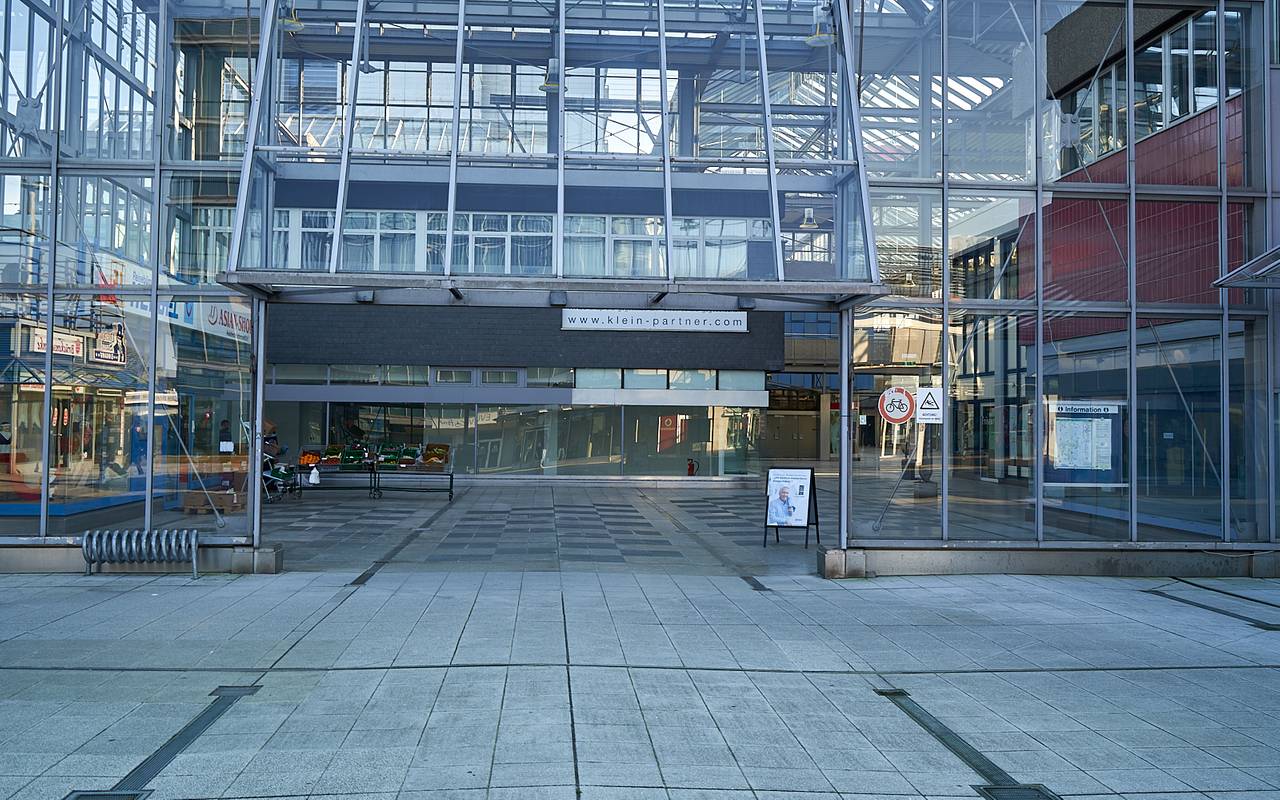 City C, leer, Wiesdorf, verlassen, Fußgängerzone, Symbolbild, Wiesdorf