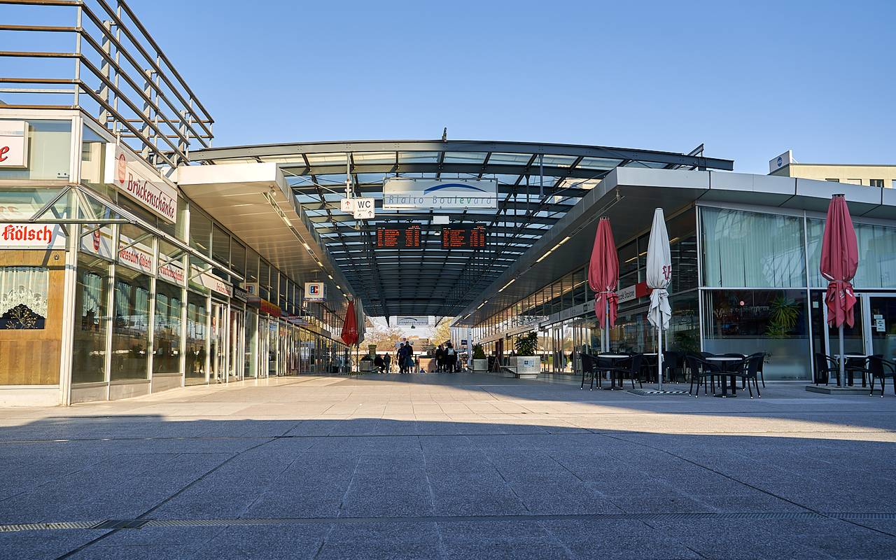 Rialto Boulevard, Wiesdorf, Fußgängerzone, Symbolbild