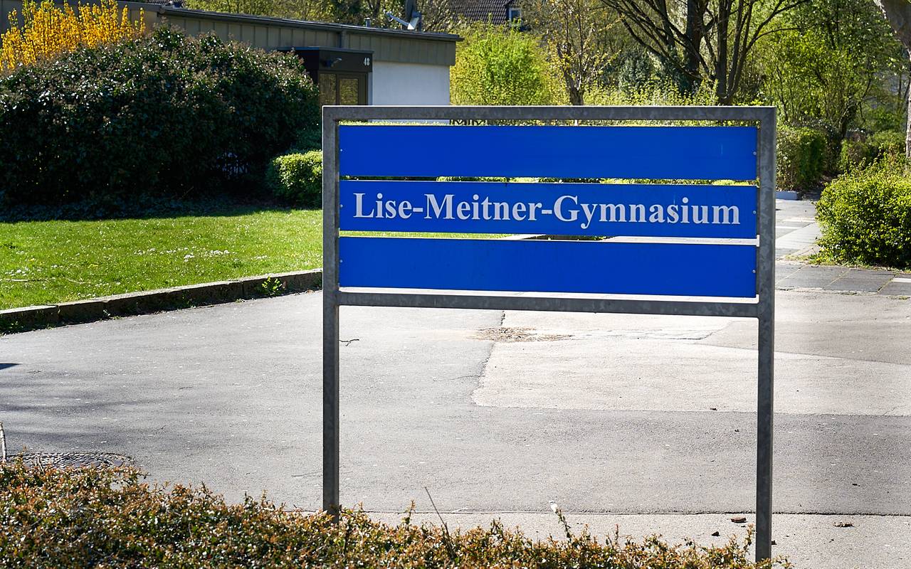 Lise-Meitner-Gymnasium, Gymnasium, Schule, Kinder, Symbolbild, Schild
