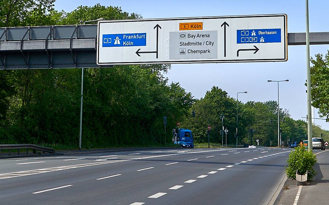 Autobahnschild, Autobahn, Schild, Symbolbild, A1, A3, A59