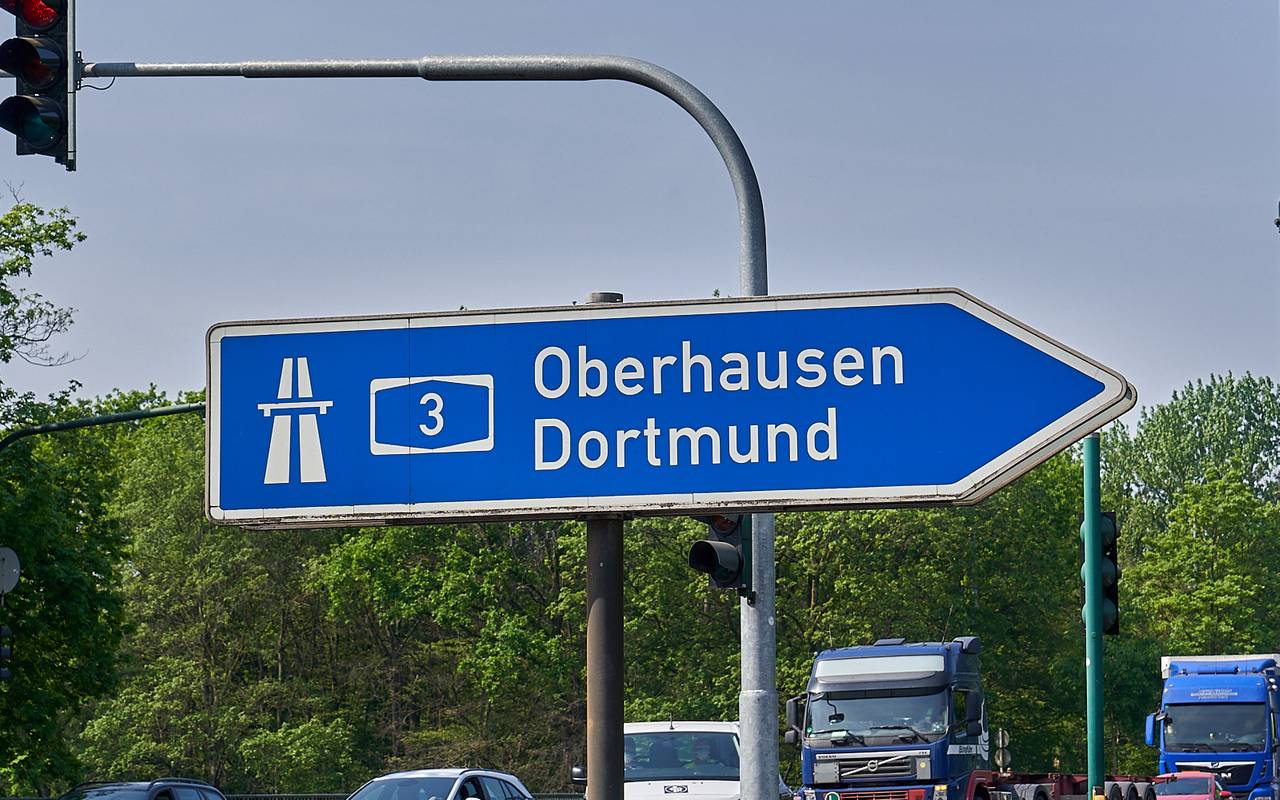 Autobahnschild, Autobahn, Schild, Symbolbild, A3