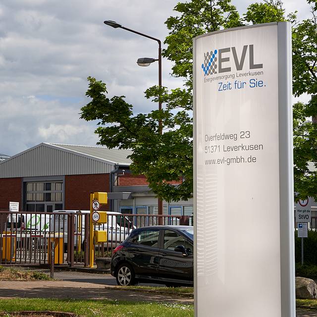 EVL Verwaltungsgebäude, EVL, Strom, Leverkusen, Symbolbild, Energieversorgung, Schild