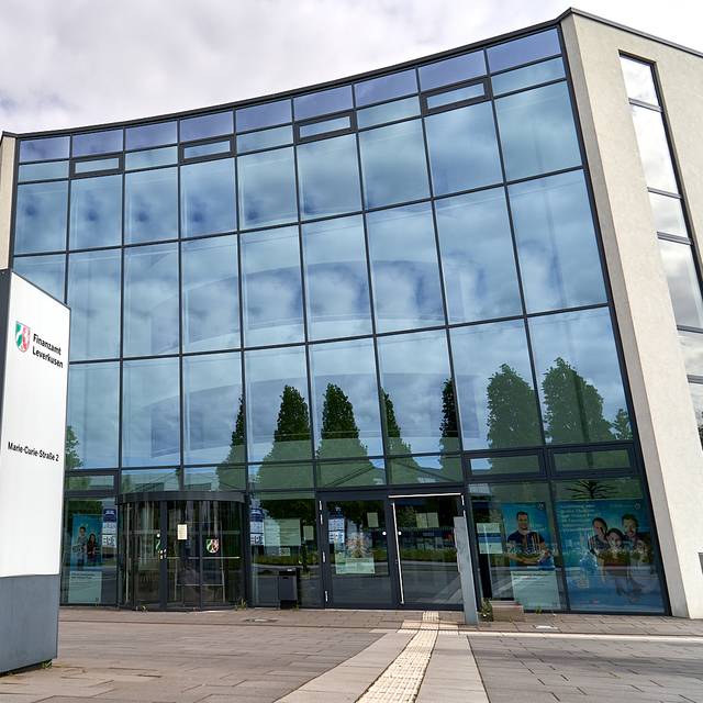 Finanzamt, leverkusen, Schild, Symbolbild