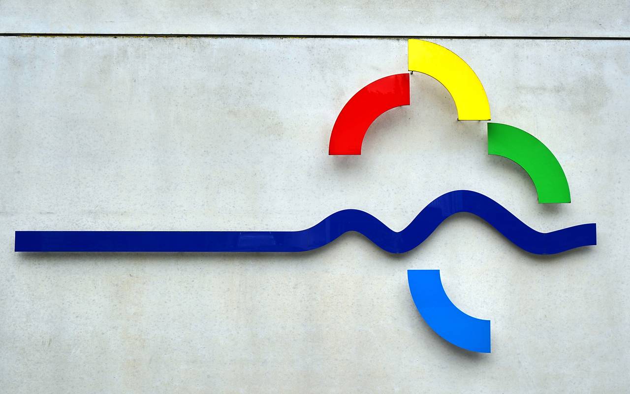 Wiembachtal, Hallenbad, Schwimmbad, Sommer, Schwimmen, Symbolbild, Freibad, Logo