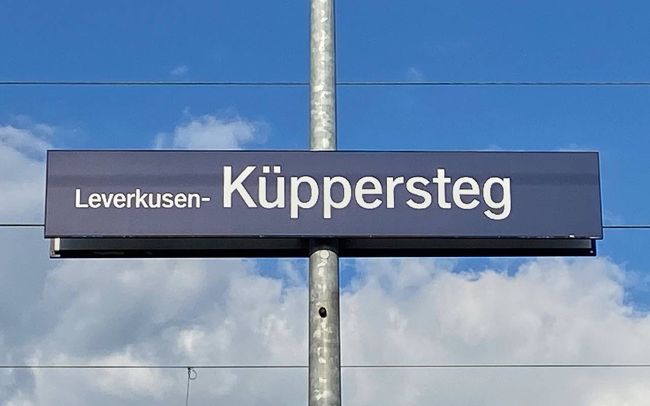 Stadtteilschild Leverkusen-Küppersteg, Schild, Leverkusen, Küppersteg, Symbolbild
