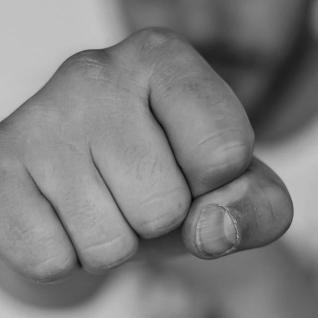 Aktionsbündnis, Gegen Rechts, Gegen rechte Hetze, Widerstand, Faust, Anti