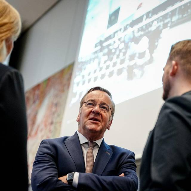 Grundsatzeinigung im Streit um Wehrdienst-Reform