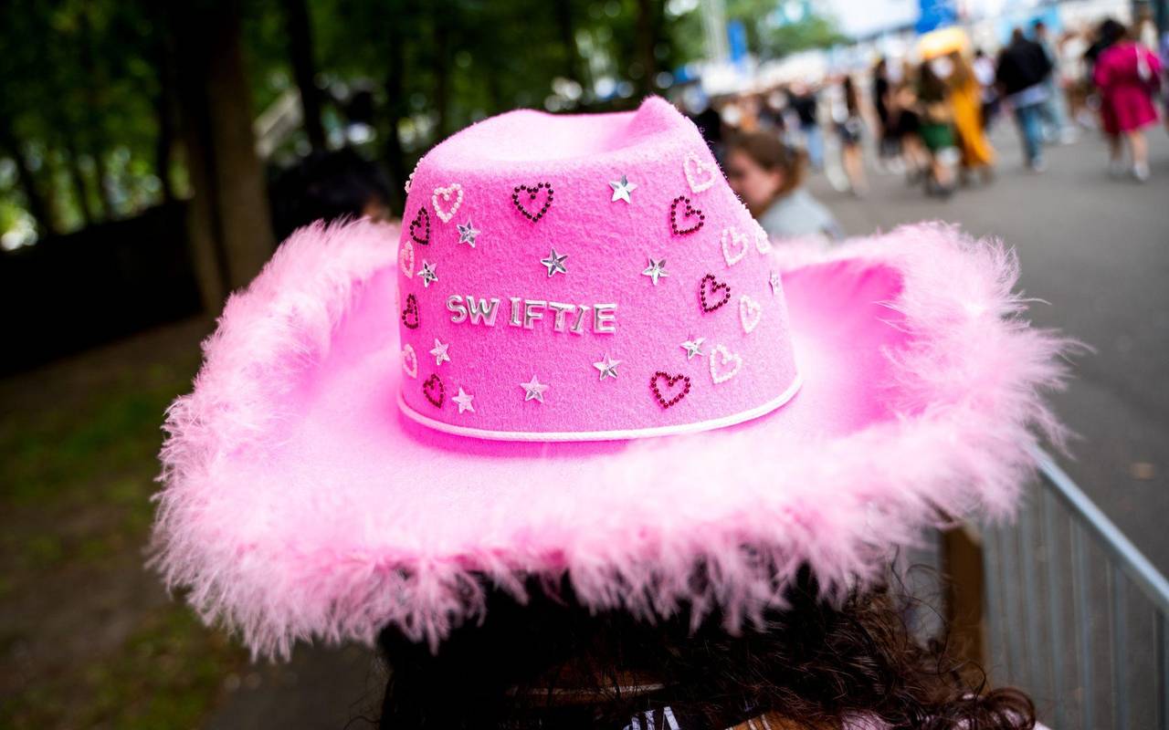 Vor dem Konzert von Taylor Swift in Hamburg