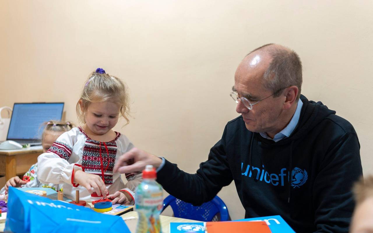 Unicef-Geschäftsführer Schneider in der Ostukraine