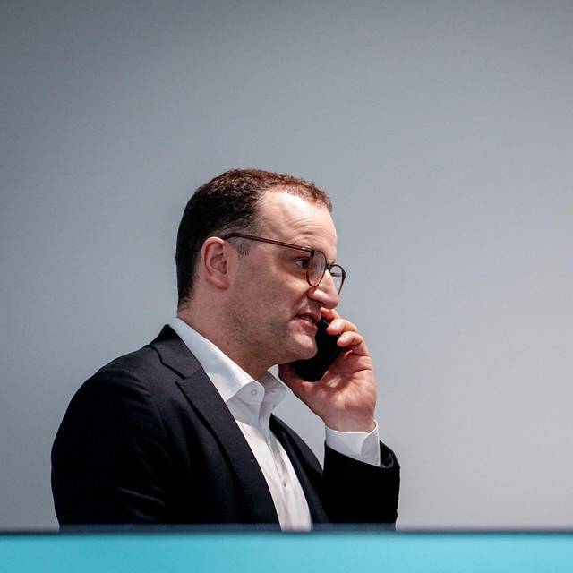 Gremiensitzungen und Statements der Bundesparteien