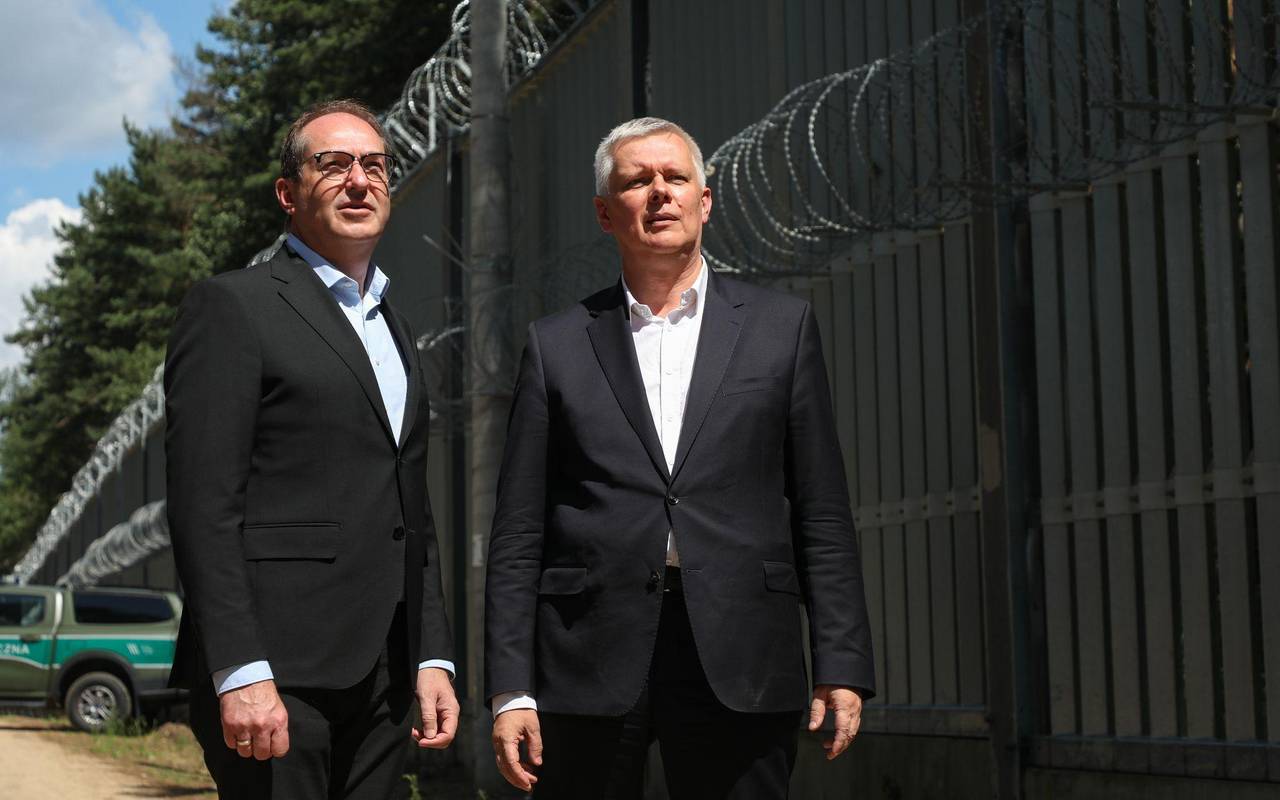 Bundesinnenminister Dobrindt besucht Polen