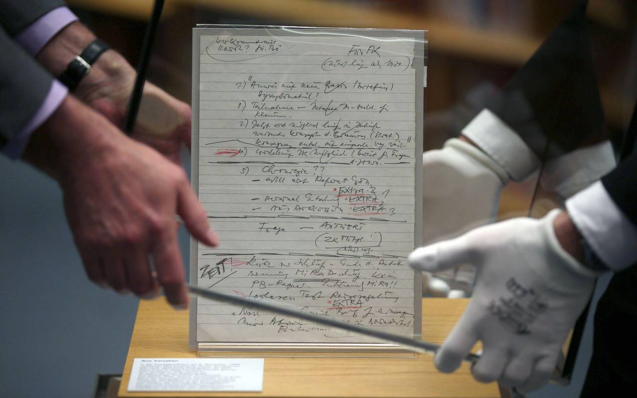 Schabowski-Zettel im Haus der Geschichte