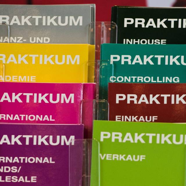 Flyer bewerben Praktika in unterschiedlichen Bereichen