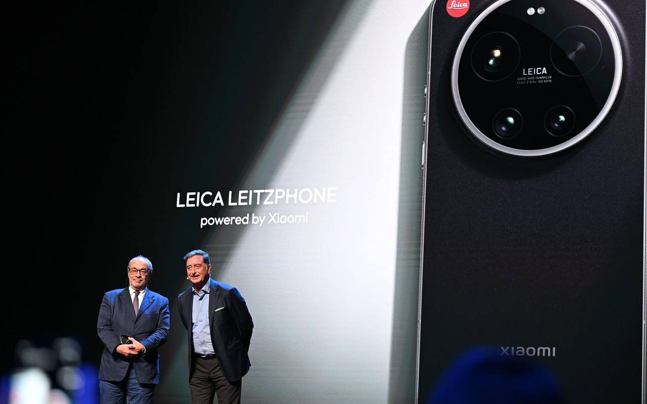 Leica-Chef Matthias Harsch (r)