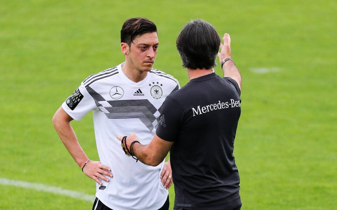 Joachim Löw und Mesut Özil