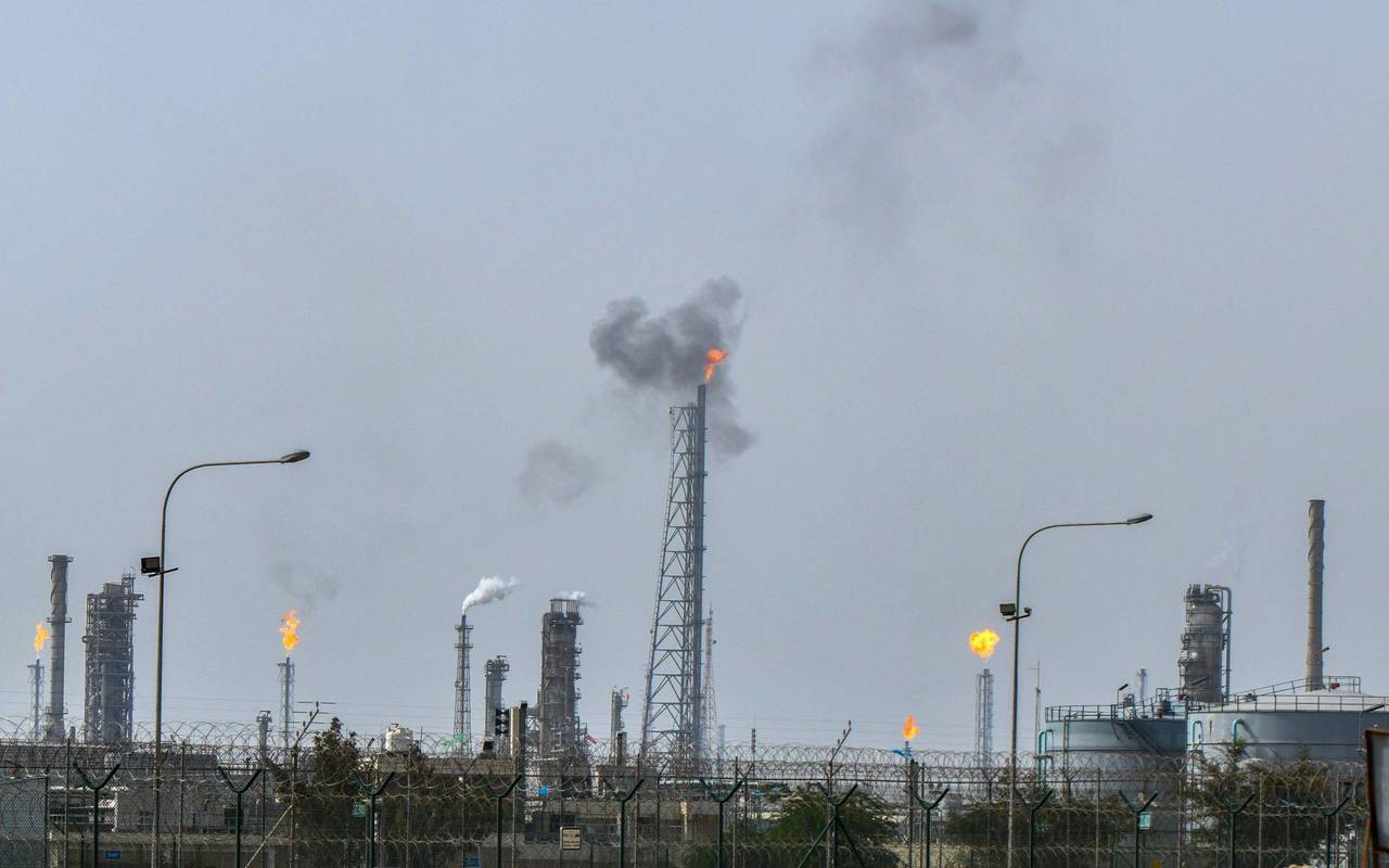 Iran-Krieg - Ölraffinerie in Kuwait