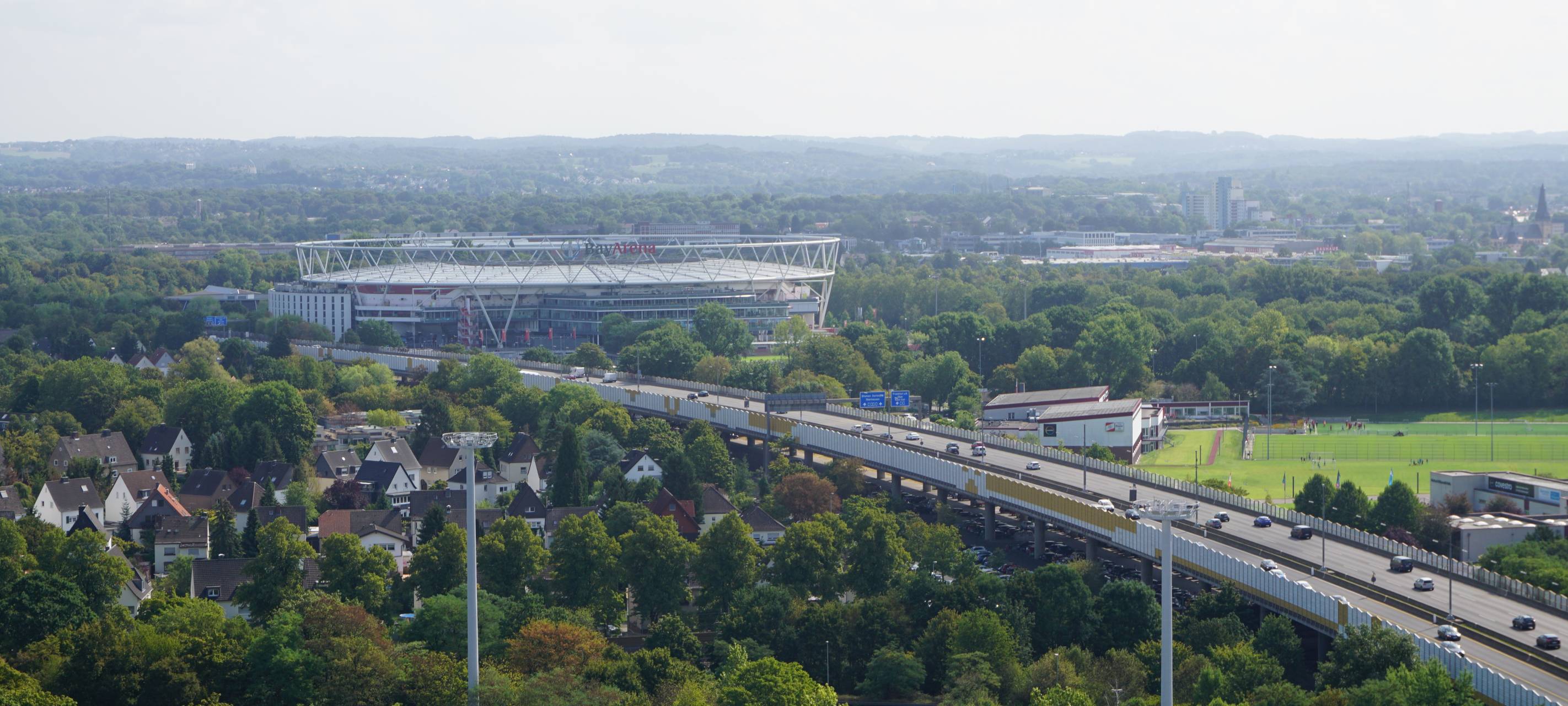 Mit dem Fahrrad durch die Bayer04-Geschichte