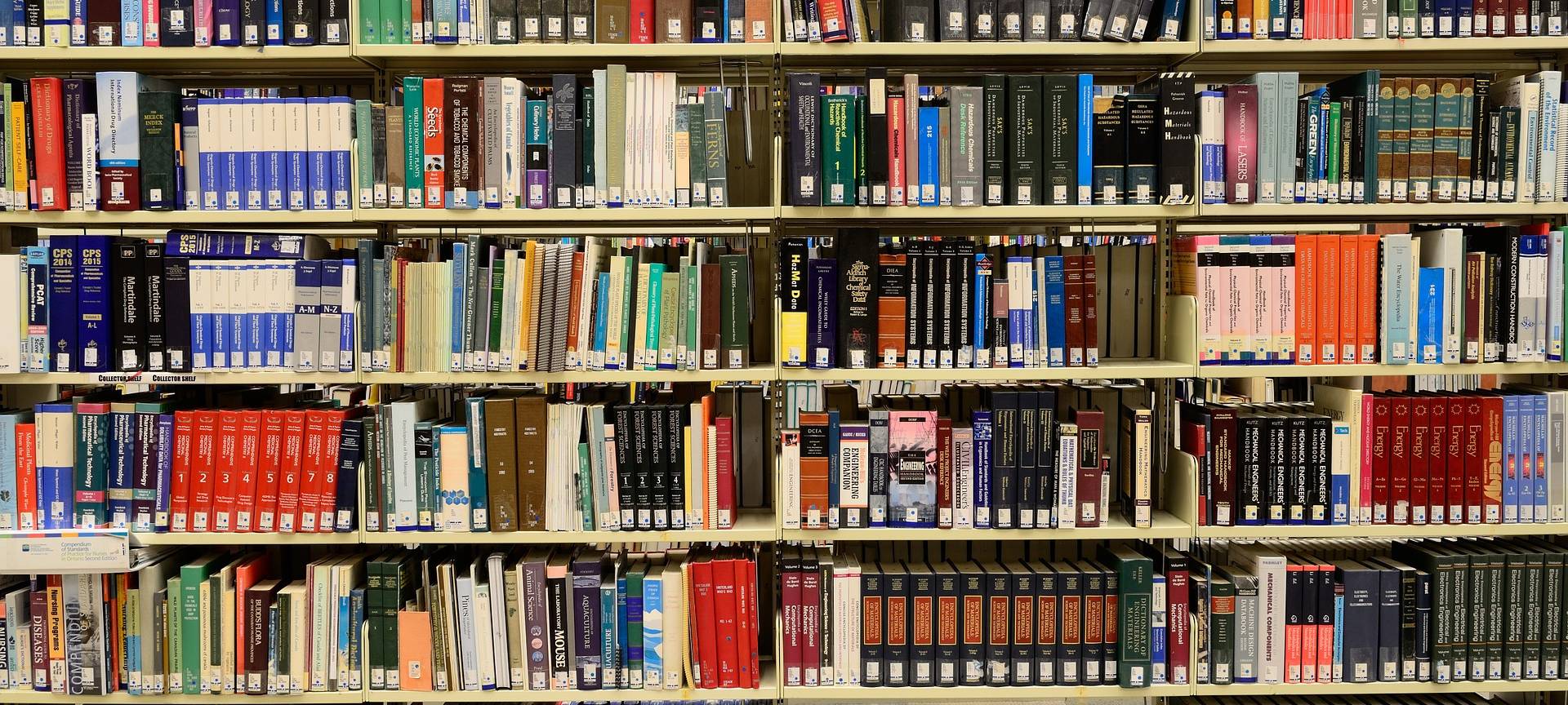 Erzählcafé in Leverkusener Stadtbibliothek