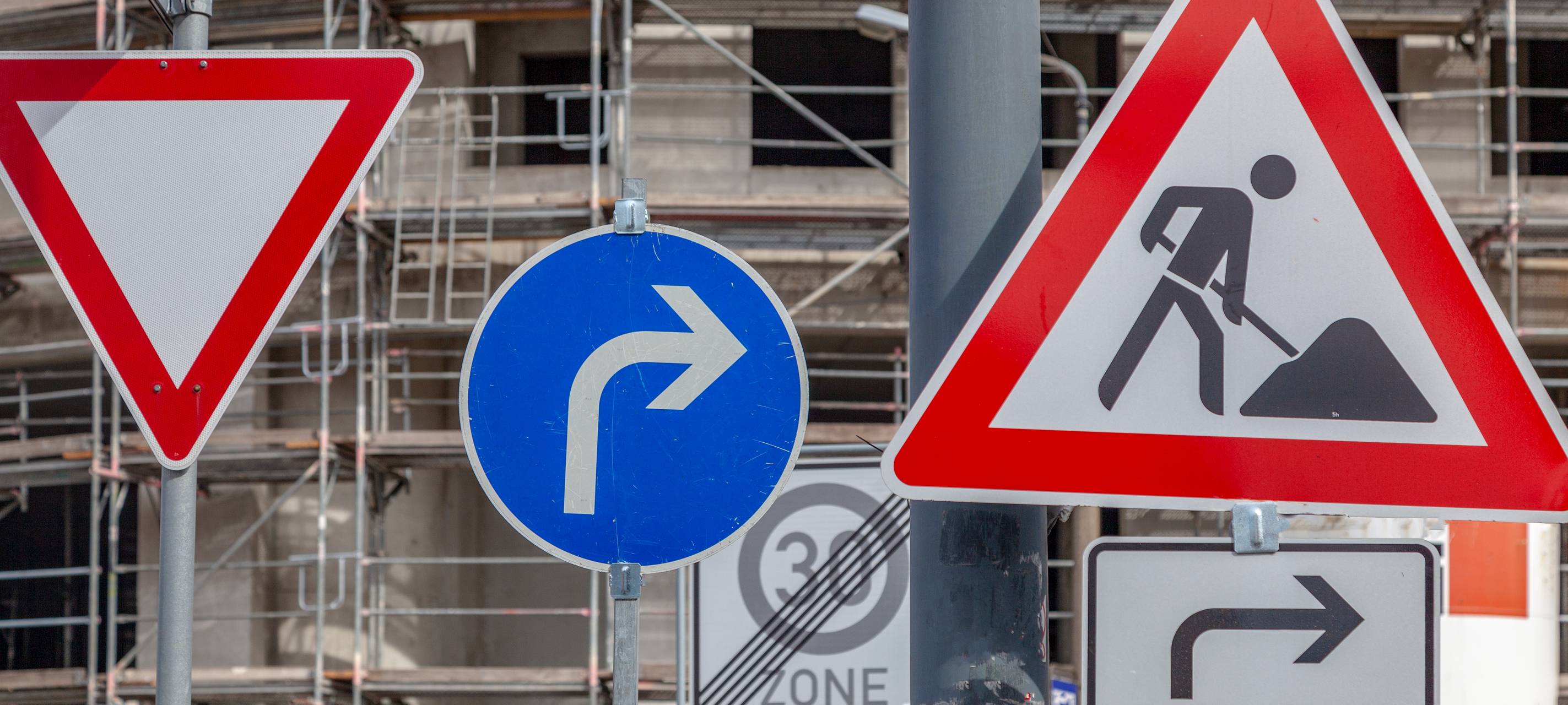 Baustelle, Bauarbeiten, Arbeiter, Bauarbeiter, Schilder