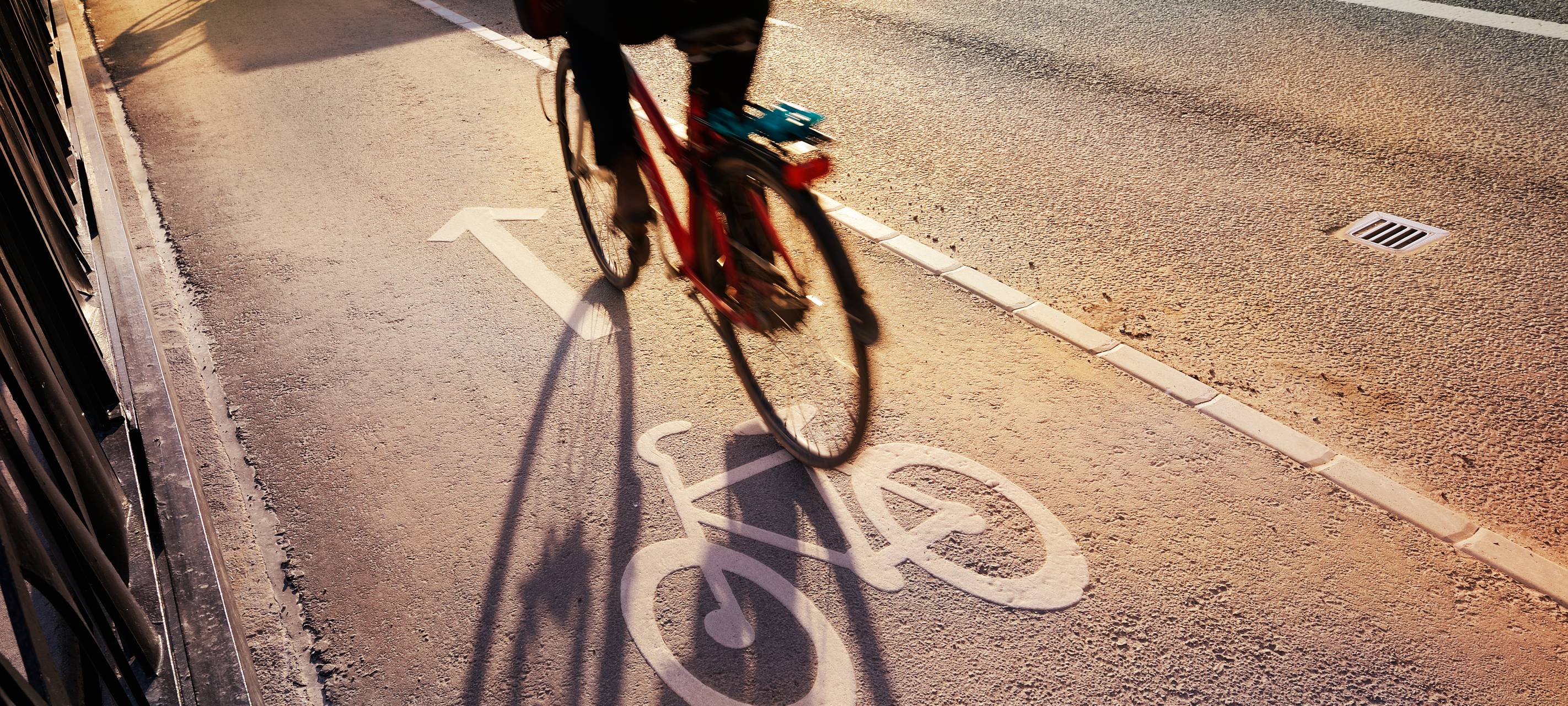 Fahrradweg, Fahrrad fahren, Fahrrad, Fahrradfahrer