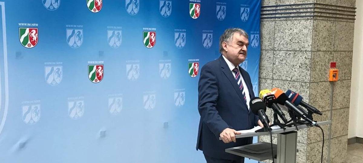 Fünf Polizisten vom Dienst suspendiert