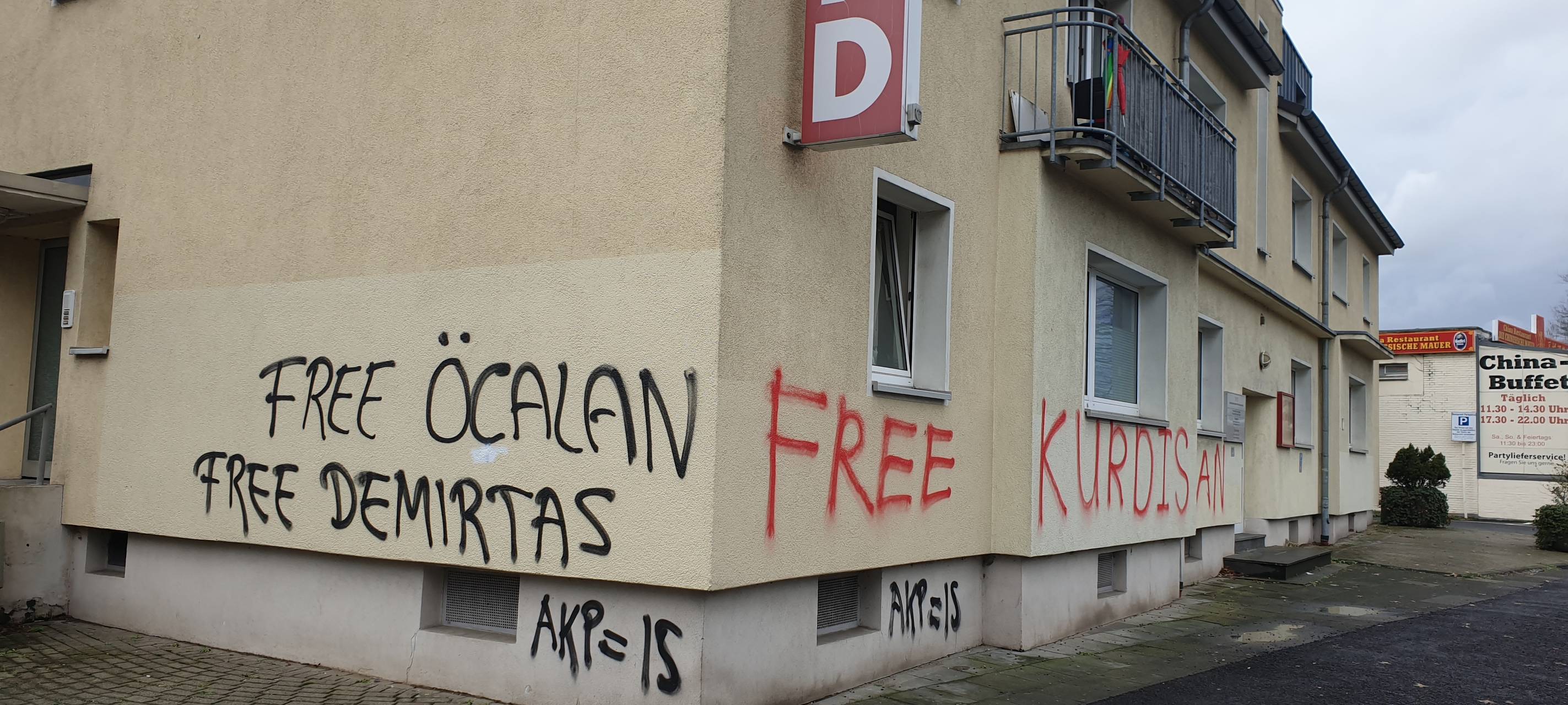 SPD-Parteizentrale mit Graffiti besprüht