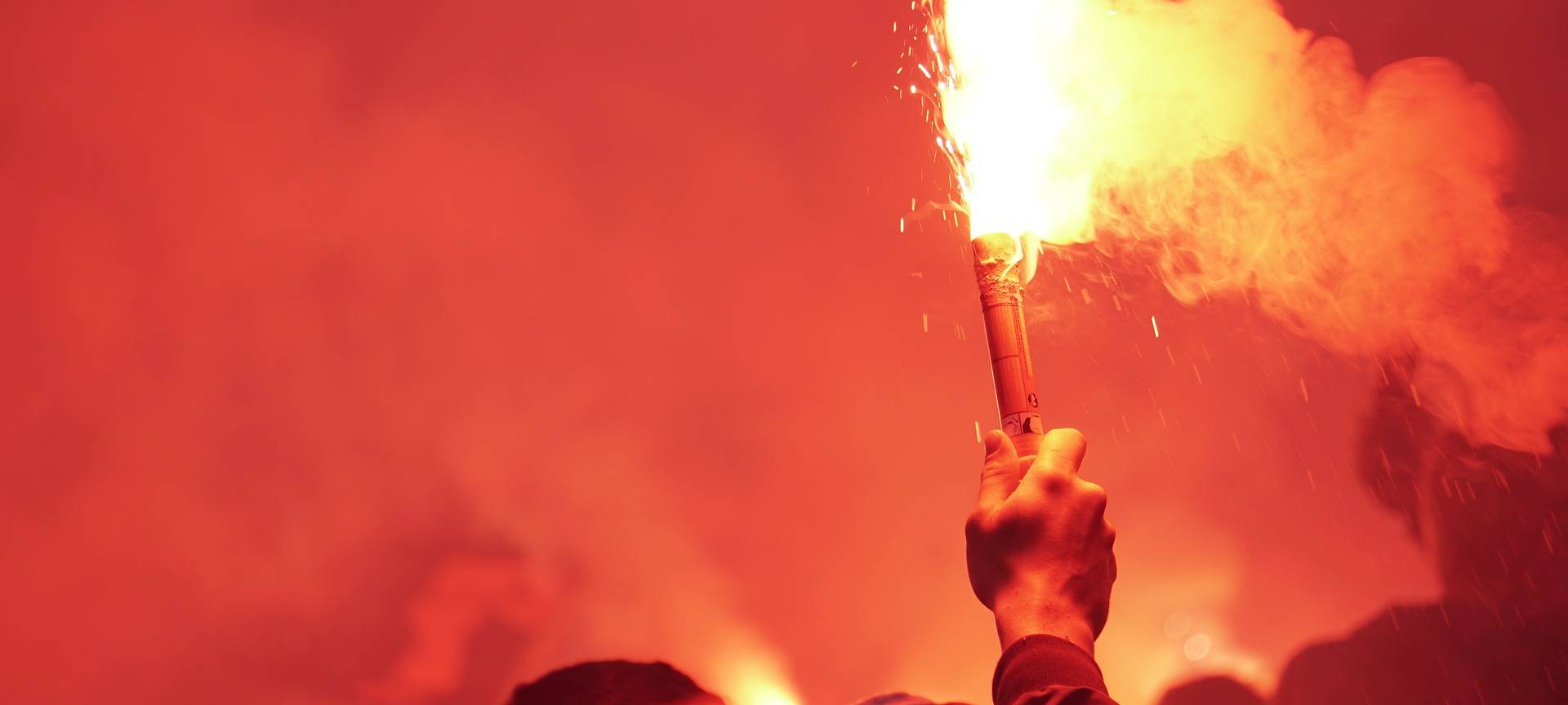 Bayer Leverkusen: Polizei ermittelt nach Pyro-Einsatz