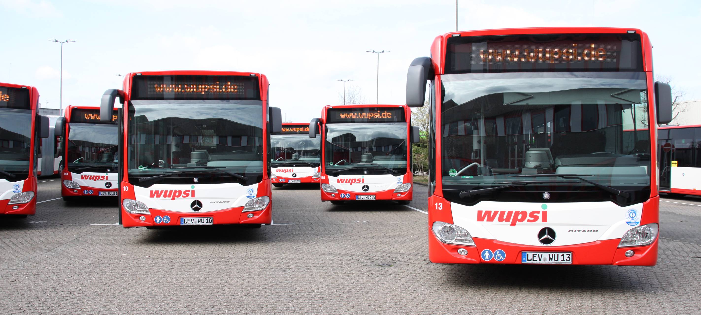 Maskenpflicht in Bussen und Bahnen ab Montag