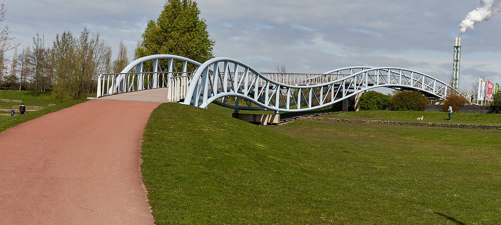 Neulandpark, Fahrradweg, Brücke, Leverkusen