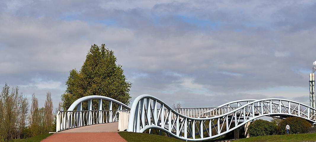 Neulandpark, Fahrradweg, Brücke, Leverkusen