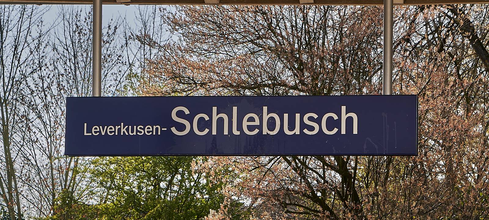 Bahnhof Leverkusen Schlebusch, Bahnhof, Schlebusch, Schild, Symbolbild