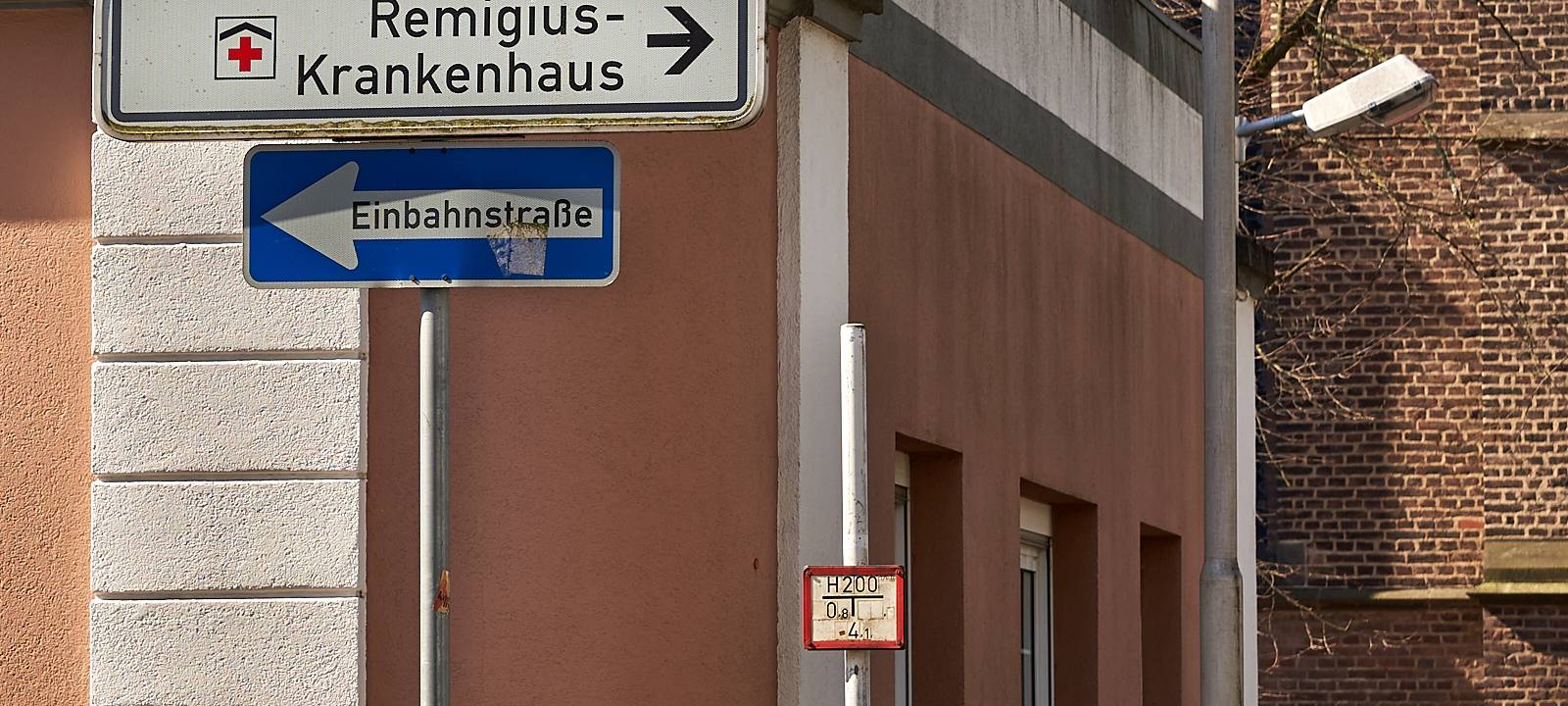 Remigius Krankenhaus, Schild, Krankenhaus, Symbolbild