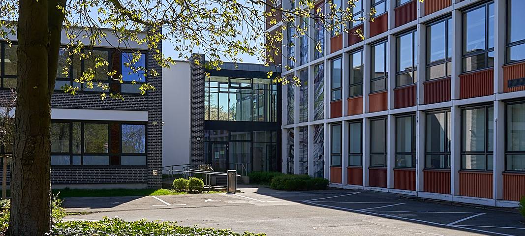 Lise-Meitner-Gymnasium, Gymnasium, Schule, Kinder, Symbolbild