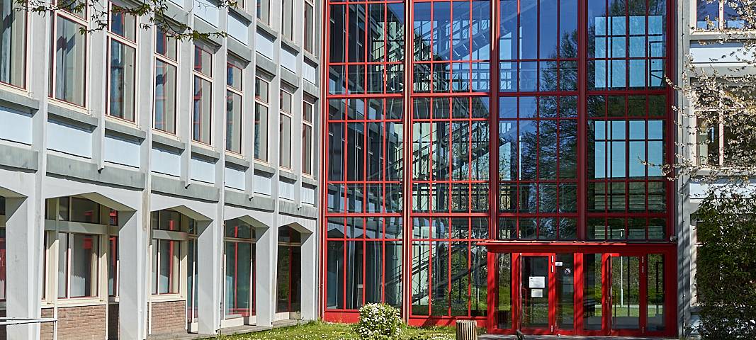 Städtisches Berufskolleg für Wirtschaft und Verwaltung, Berufskolleg, Kinder, Symoblbild, Schule