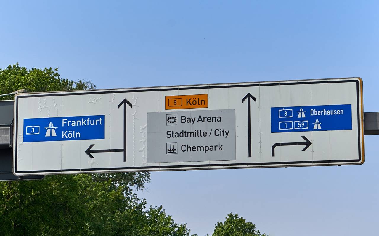 Sperrung am Kreuz LeverkusenWest Radio Leverkusen