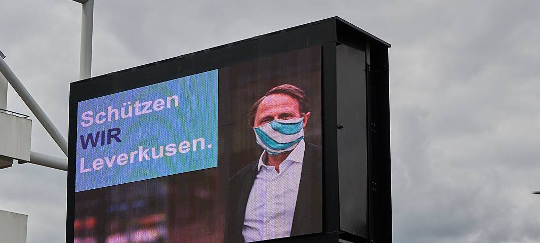 BayArena LED-Wand, Richrath, Bürgermeister, Symbolbild