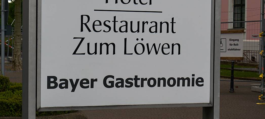 Bayer Kasino, Baustelle, Umbau, Bayer, Kasino, Symbolbild, Schild