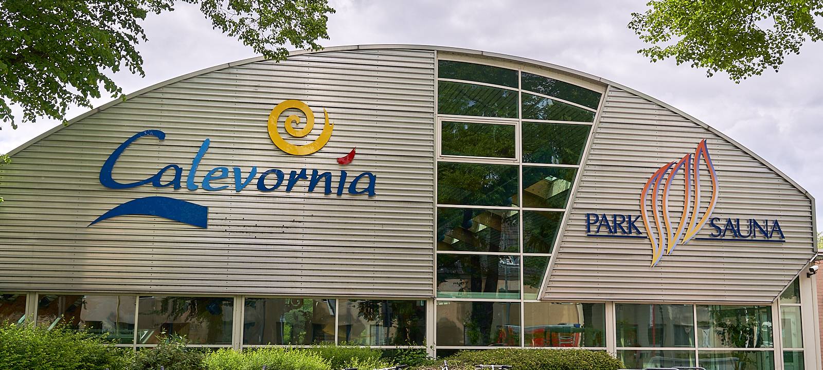 CaLevornia, Hallenbad, Schwimmbad, Sommer, Schwimmen, Sauna, Symbolbild