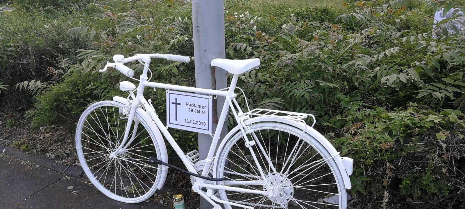 Erstes Ghost Bike in Leverkusen