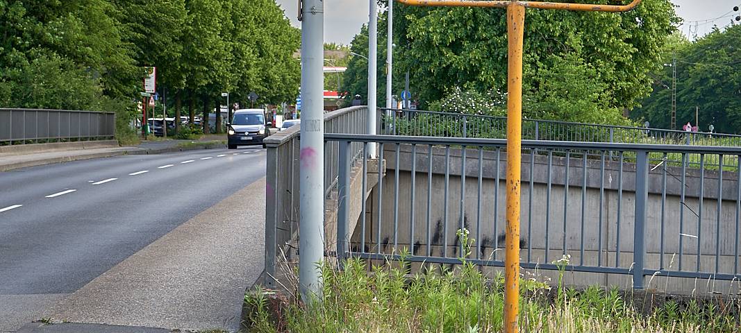 Stadtteilschild Leverkusen-Alkenrath, Schild, Leverkusen, Alkrenrath, Symbolbild