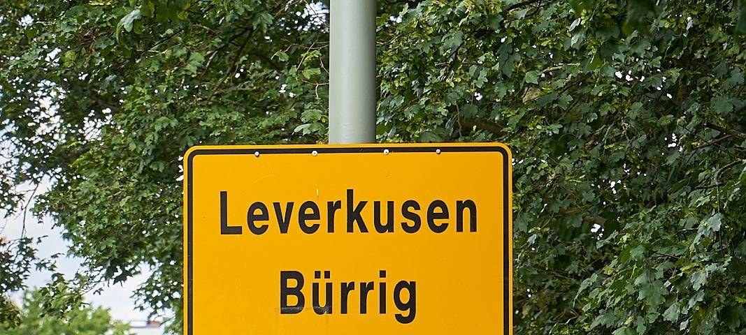 Stadtteilschild Leverkusen-Bürrig, Schild, Leverkusen, Bürrig, Symbolbild