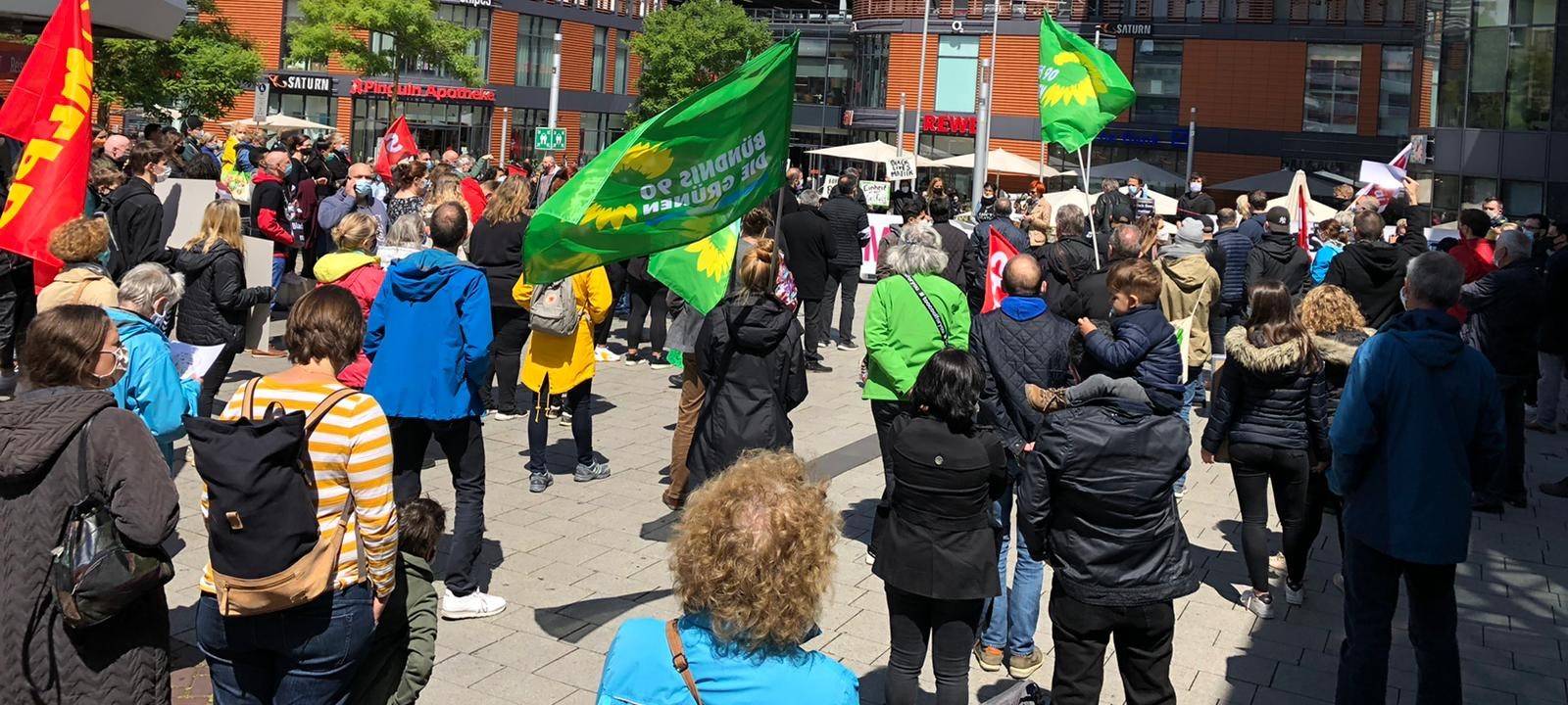 Kundgebung: Leverkusener Jugendpolitik zum Kriegsbeginn