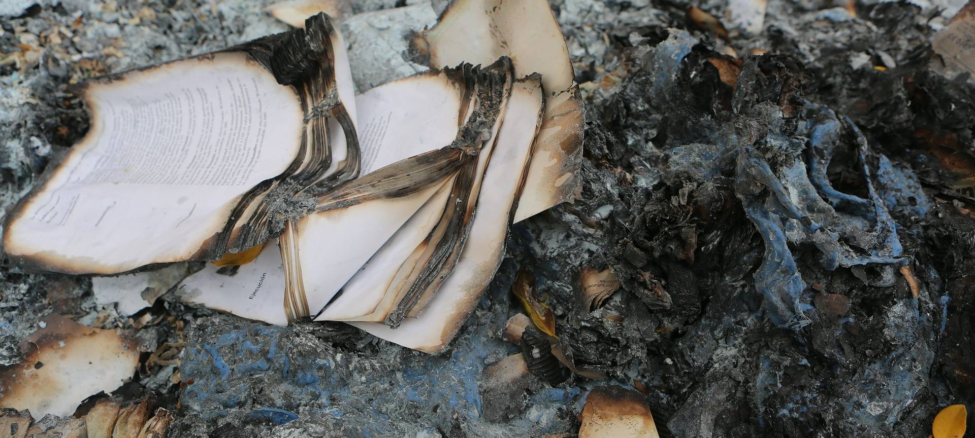 Polizei vermutet Brandstiftung