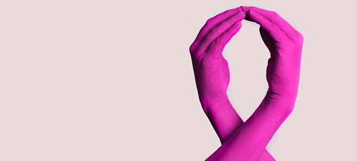 Aktionen gegen Brustkrebs starten