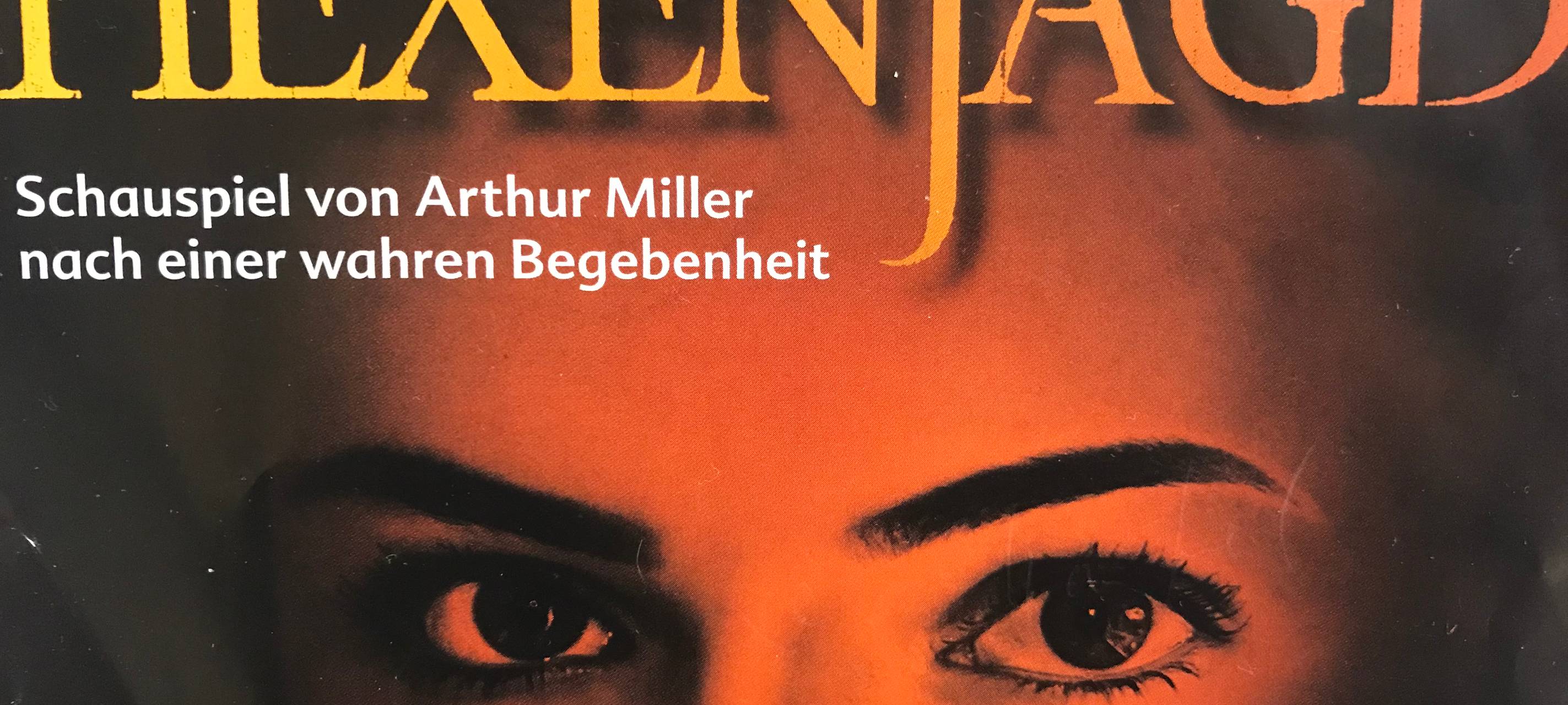 Die Volksbühne präsentiert Hexenjagd