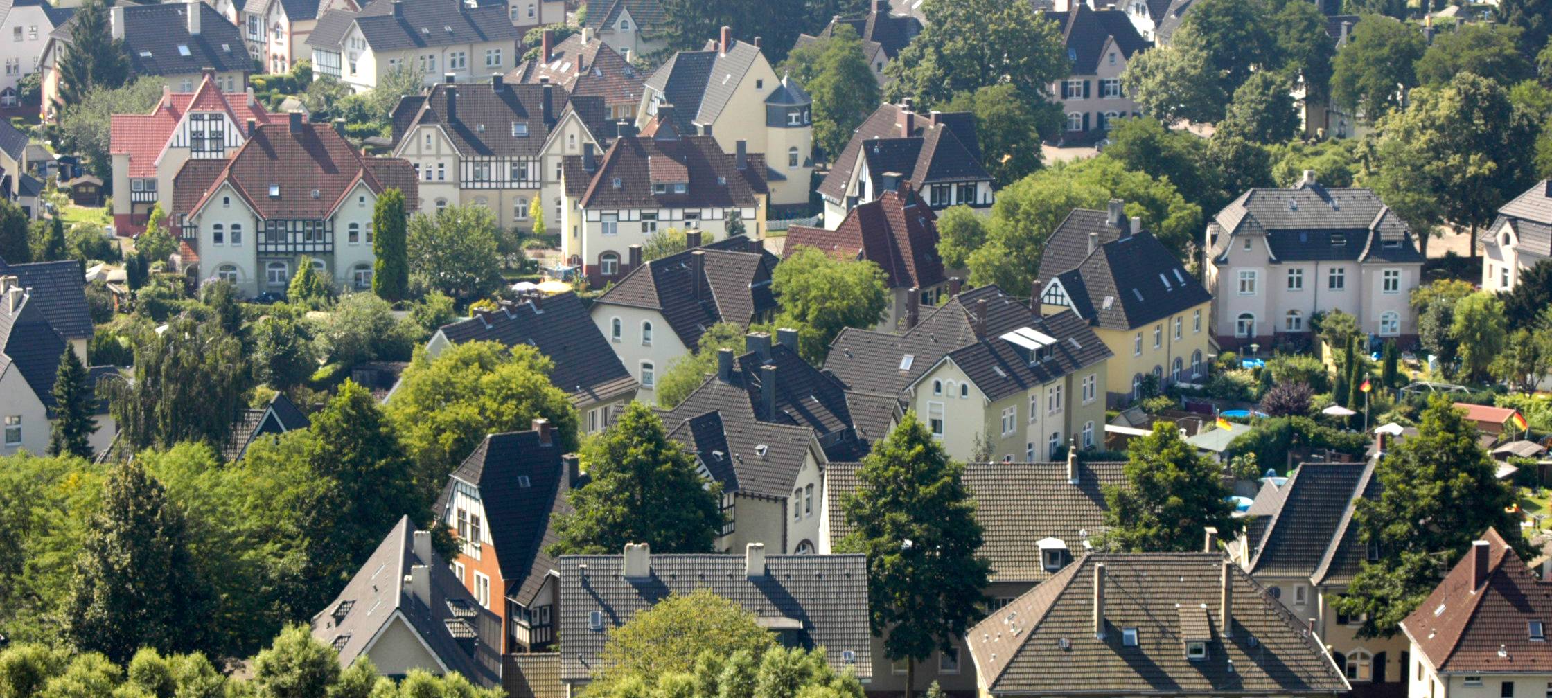 Geschichtsverein sucht Fotos von Denkmälern in Leverkusen