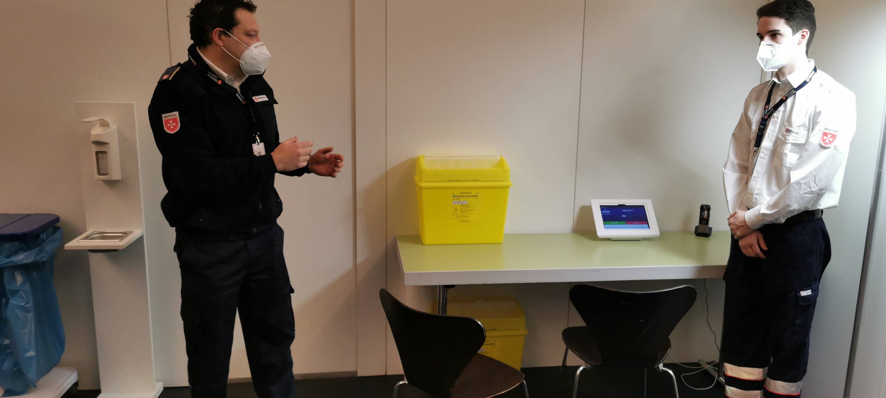 Hier nimmt der Arzt dann die Impfung vor.